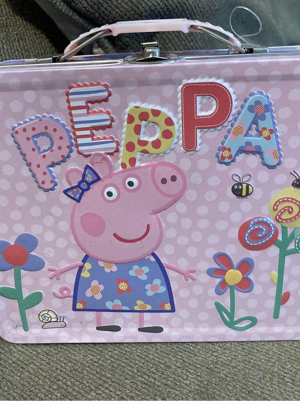 Peppa Pig Pink Metal Lunchbox with Character Art
